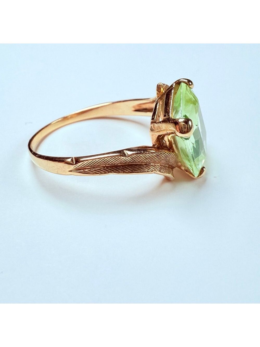 Estate 10K Gold 6.5 CT Green Spinel Feather Design Cocktail Vintage MCM Ring - Picture 3 of 13